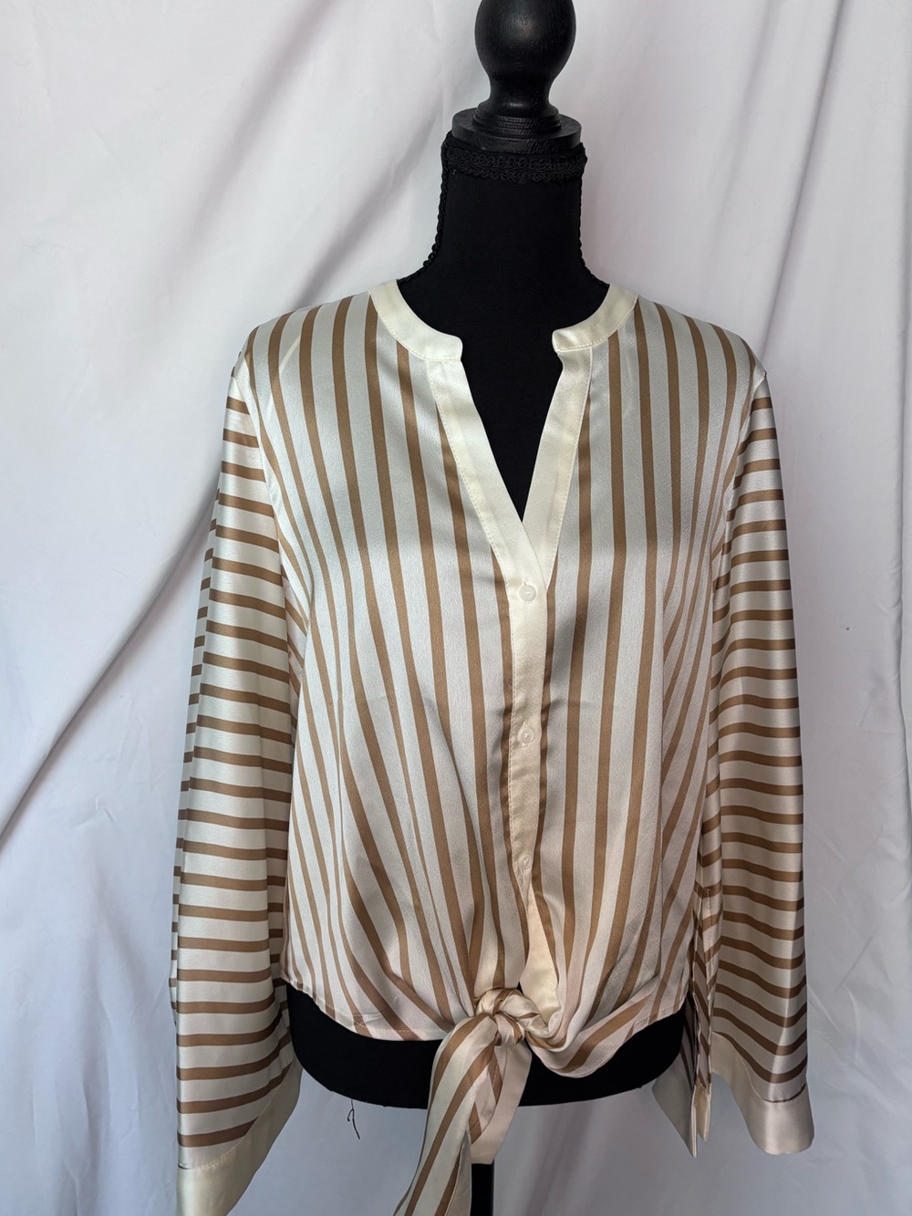 Vince Camuto Cream & Brown Striped Tie-Hem Blouse